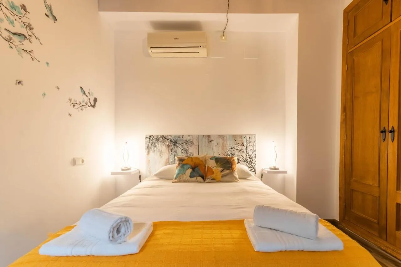 Apartamento Patio Andaluz En Sevilla 0*, Seville Spain